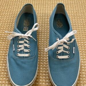 Pair of Men's Vans Tennis Shoes
